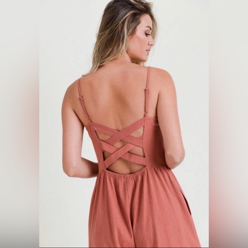 Doe & Rae NWT Red romper size medium and small - Picture 6 of 7